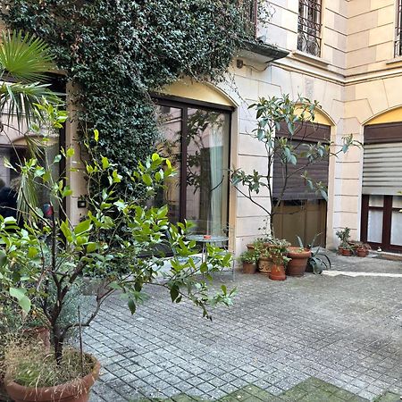 Luxury Loft Near Duomo And Garage Apartment Milan Exterior photo